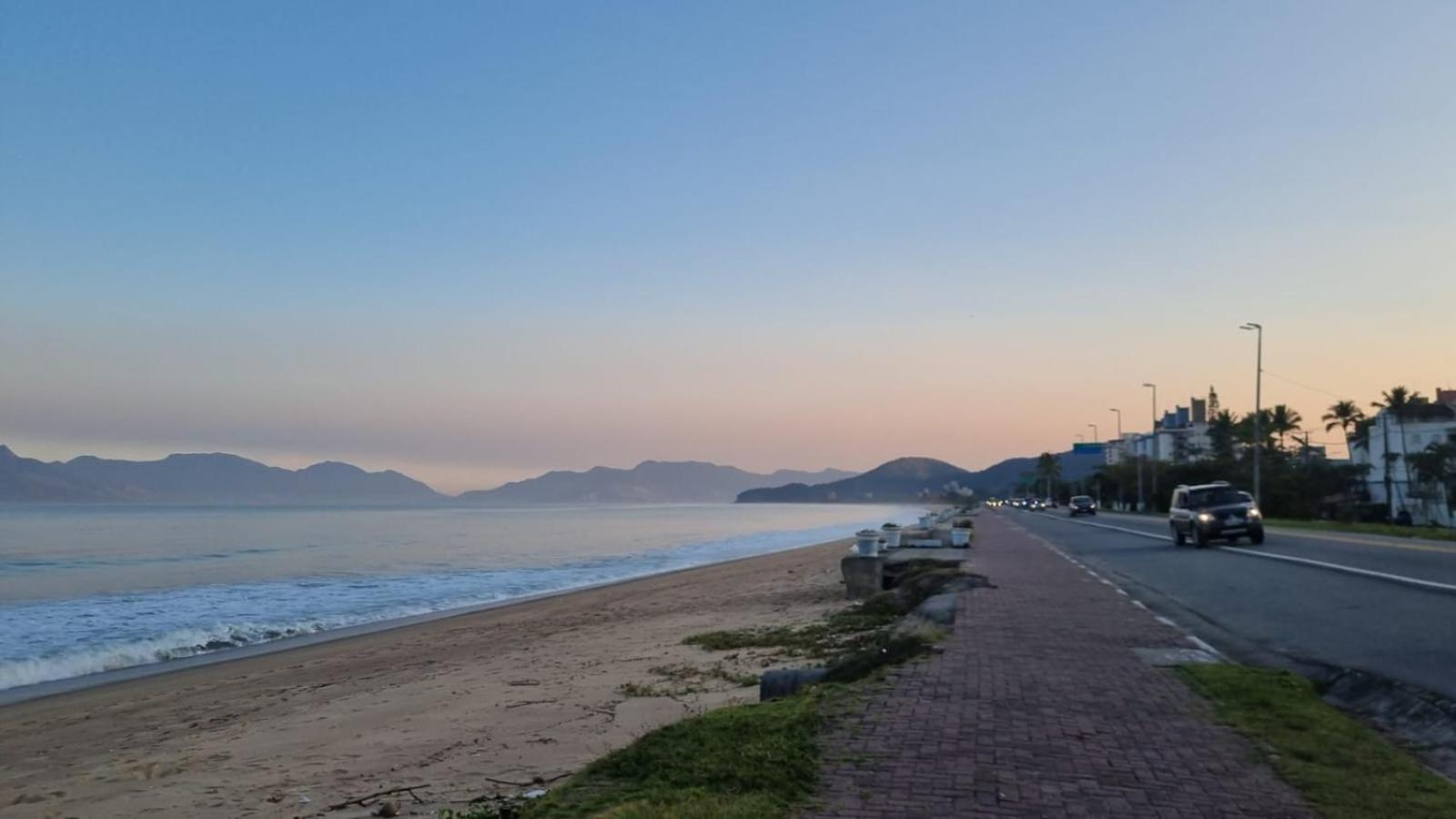 Apartamento Vista Lateral Para Praia - Excelente Localizacao - Apsol&Mar 까라과따뚜바 외부 사진